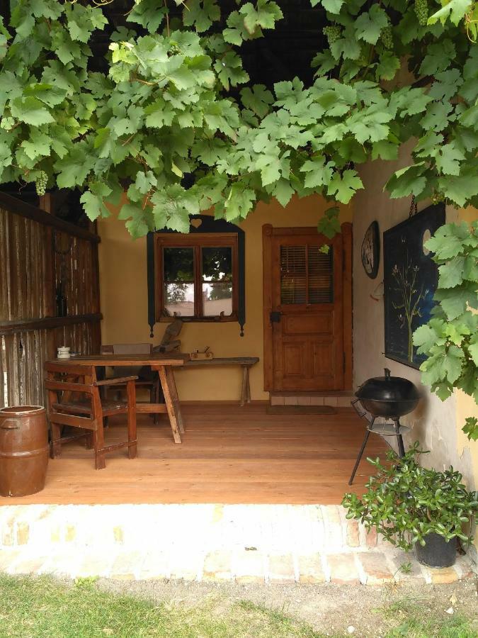 Penzion U Slunicka Mikulov Bagian luar foto